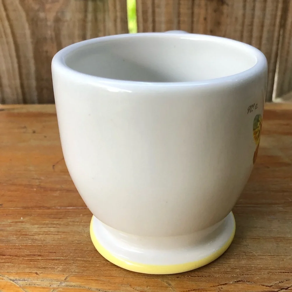 Williams Sonoma Butterfly 8oz Footed Tea Cup by Marc Lacaze 2008